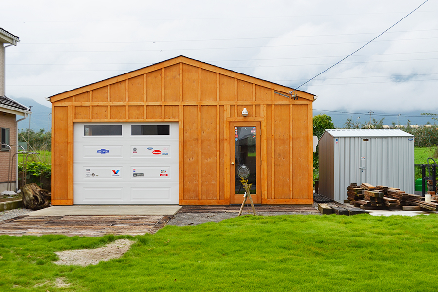 木造ガレージ 事務所
