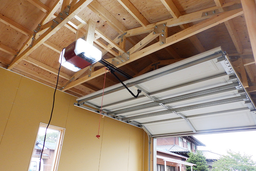 木造ガレージ 施工事例