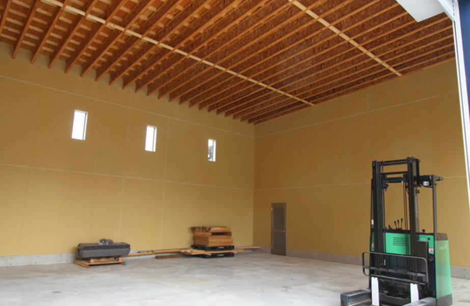 木造ガレージ 倉庫 船格納庫