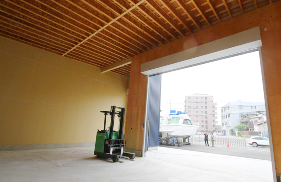 木造ガレージ 倉庫 船格納庫