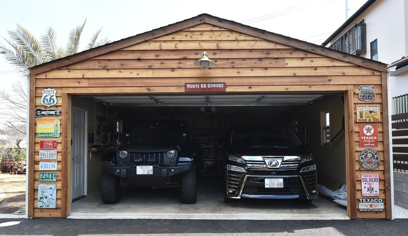 木の質感を生かした木造ガレージG-BB写真